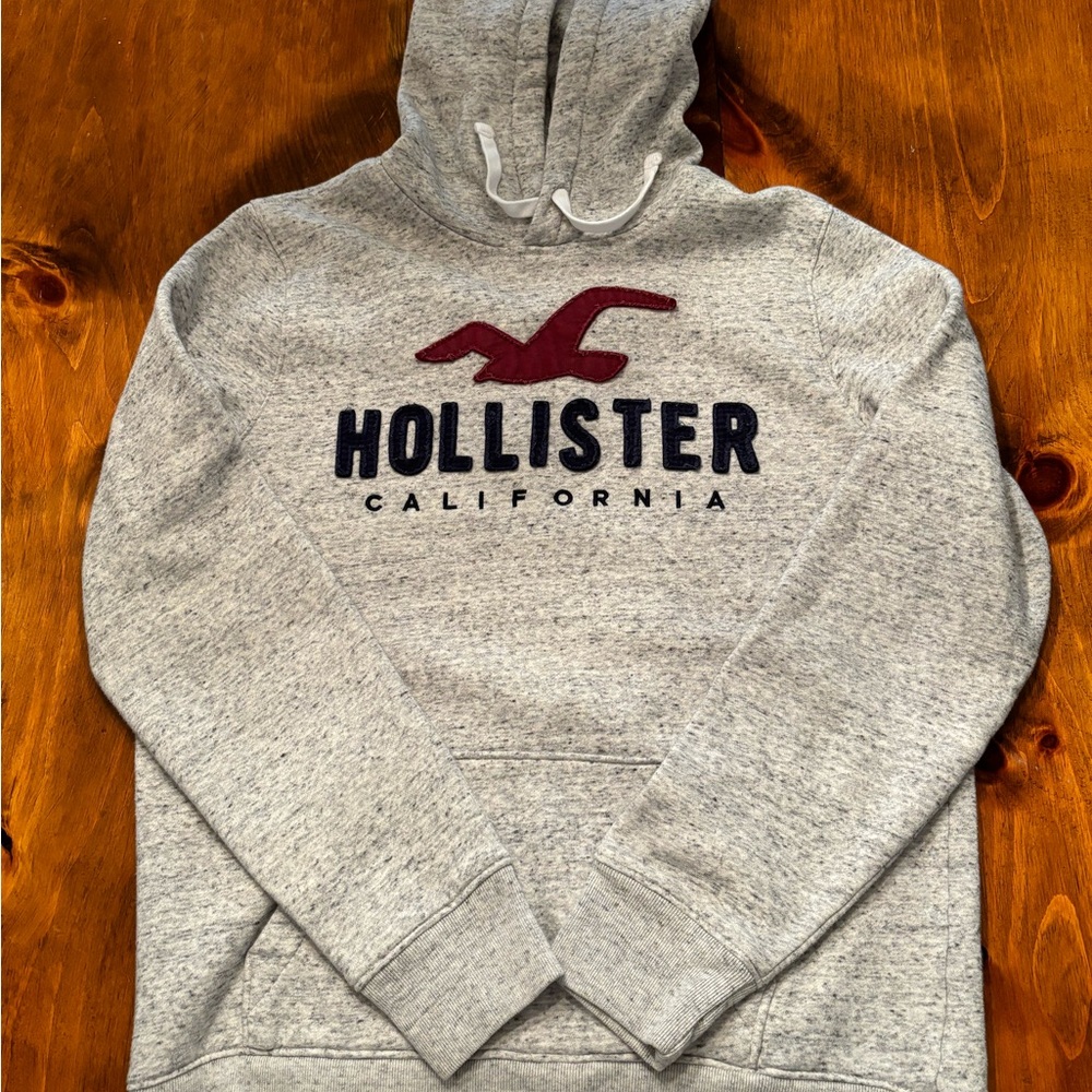 Hollister Gray Sweatshirt Casual Style Men’s M